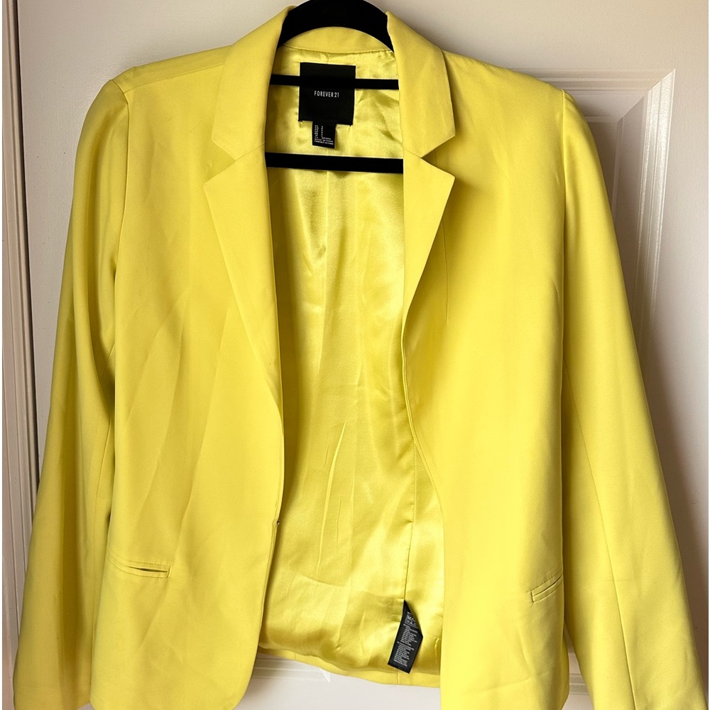 FOREVER 21 Women’s Blazer